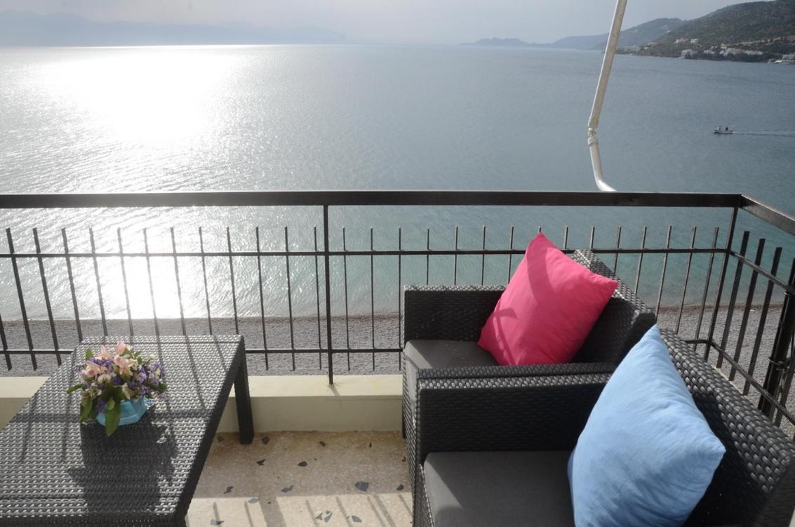 Captain'S Home Loutraki 外观 照片