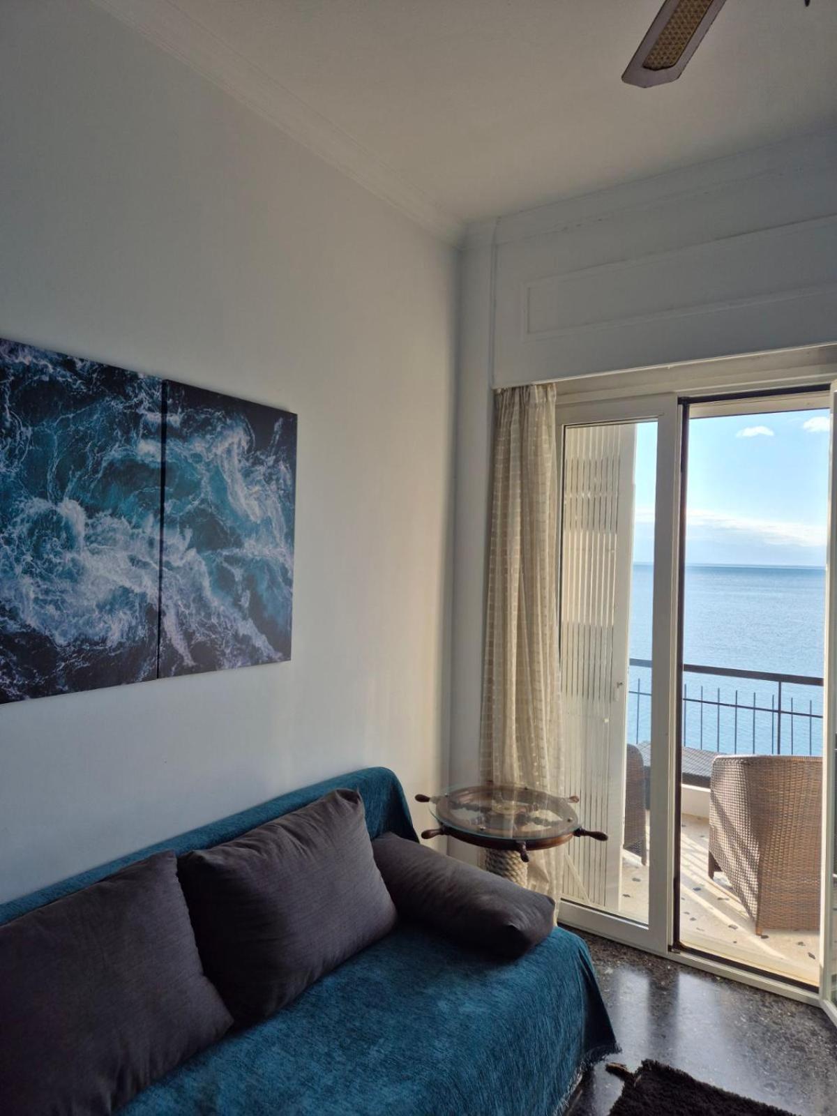 Captain'S Home Loutraki 外观 照片